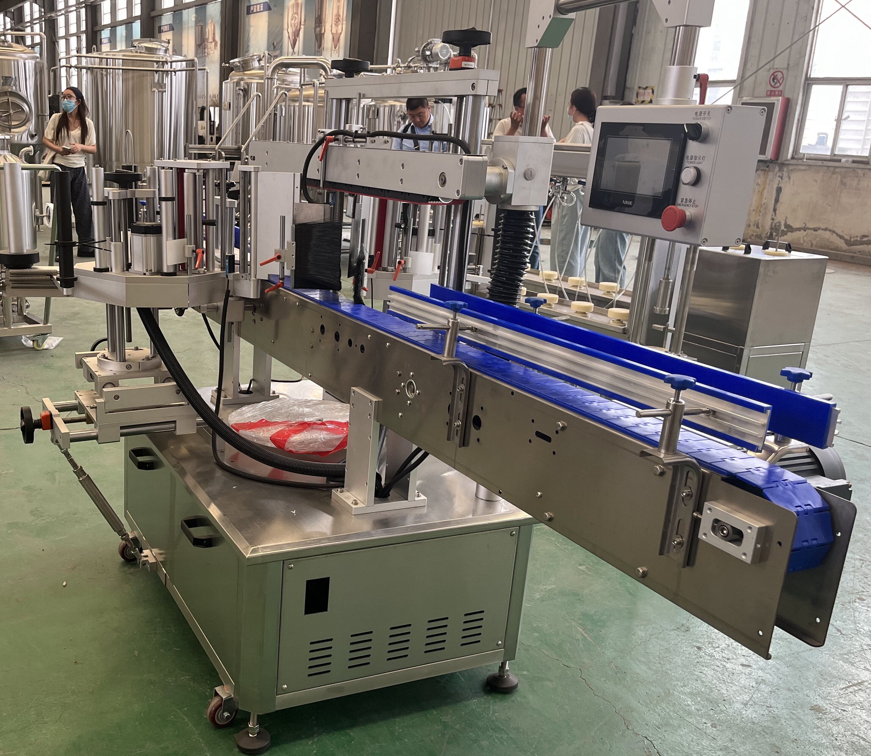 Bottle labeling machine.JPG