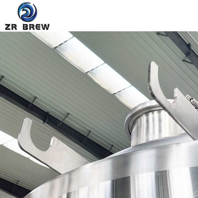 7BBL Side Manhole Fermenter 7BBL Side Manhole Fermenter