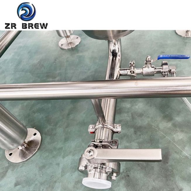 7BBL Side Manhole Fermenter 7BBL Side Manhole Fermenter