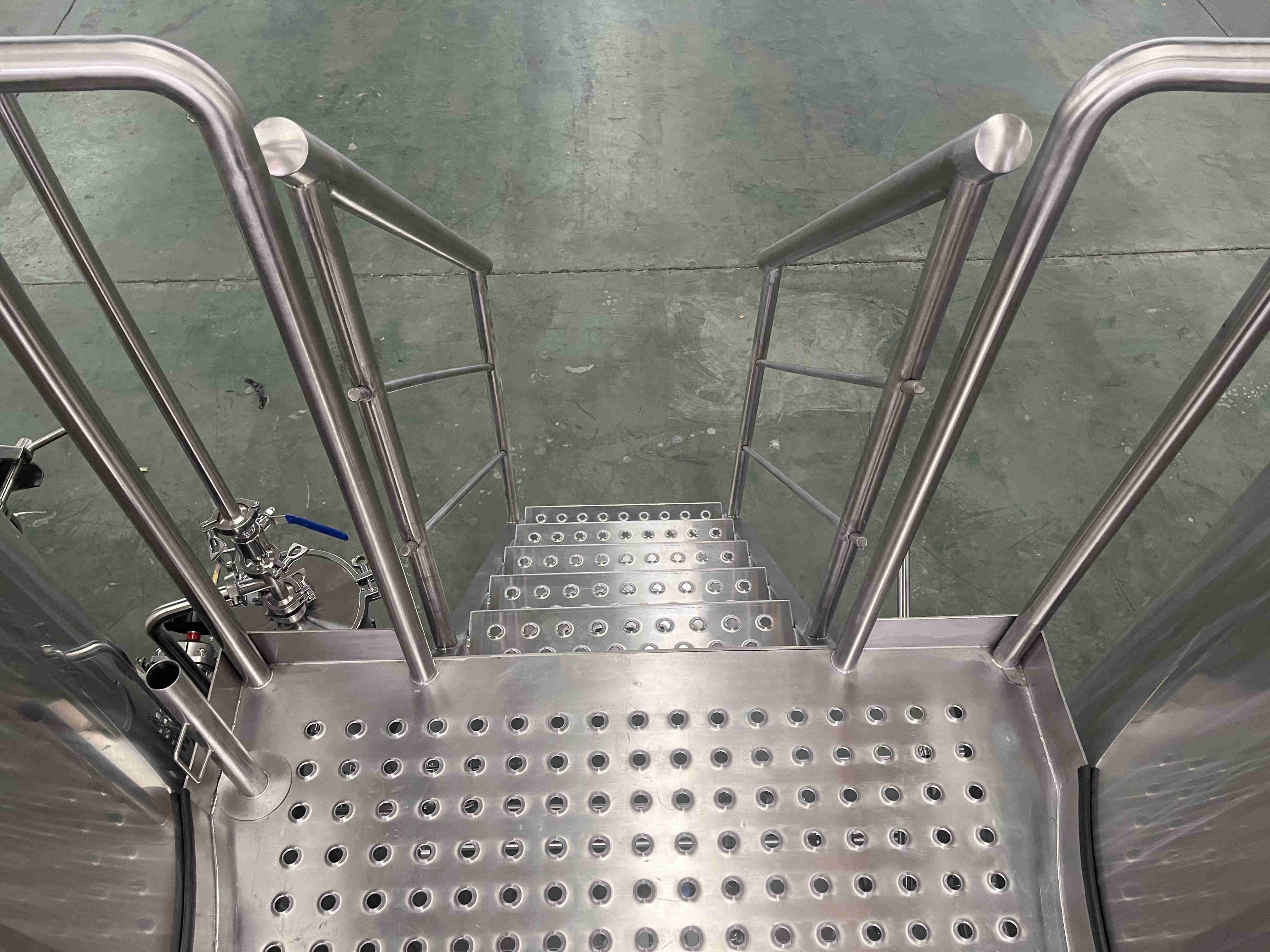 12HL brewery equipment