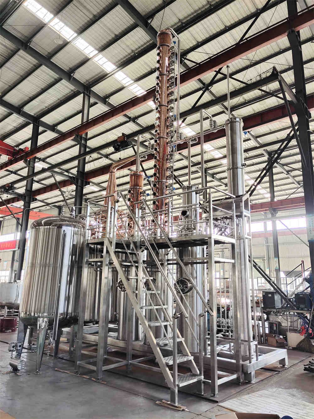 5000L fully automatic vodka distiller
