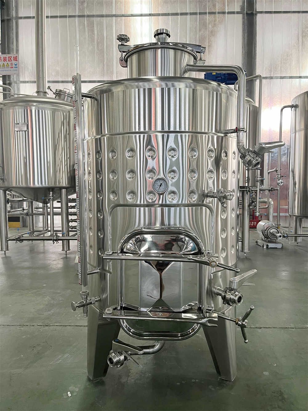 500L wine fermenter