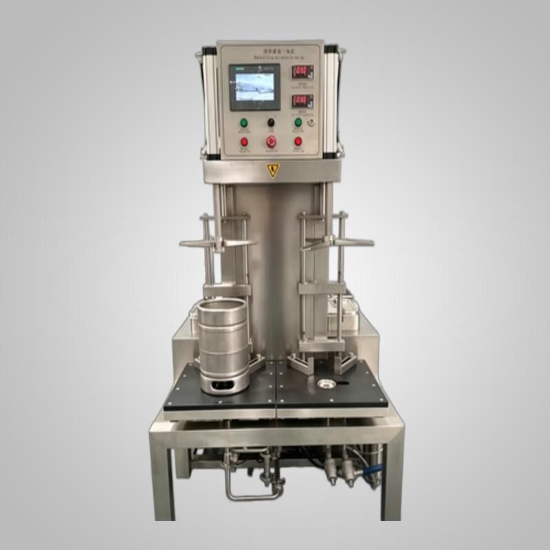 Double-head beer keg filling and cleaning machine
