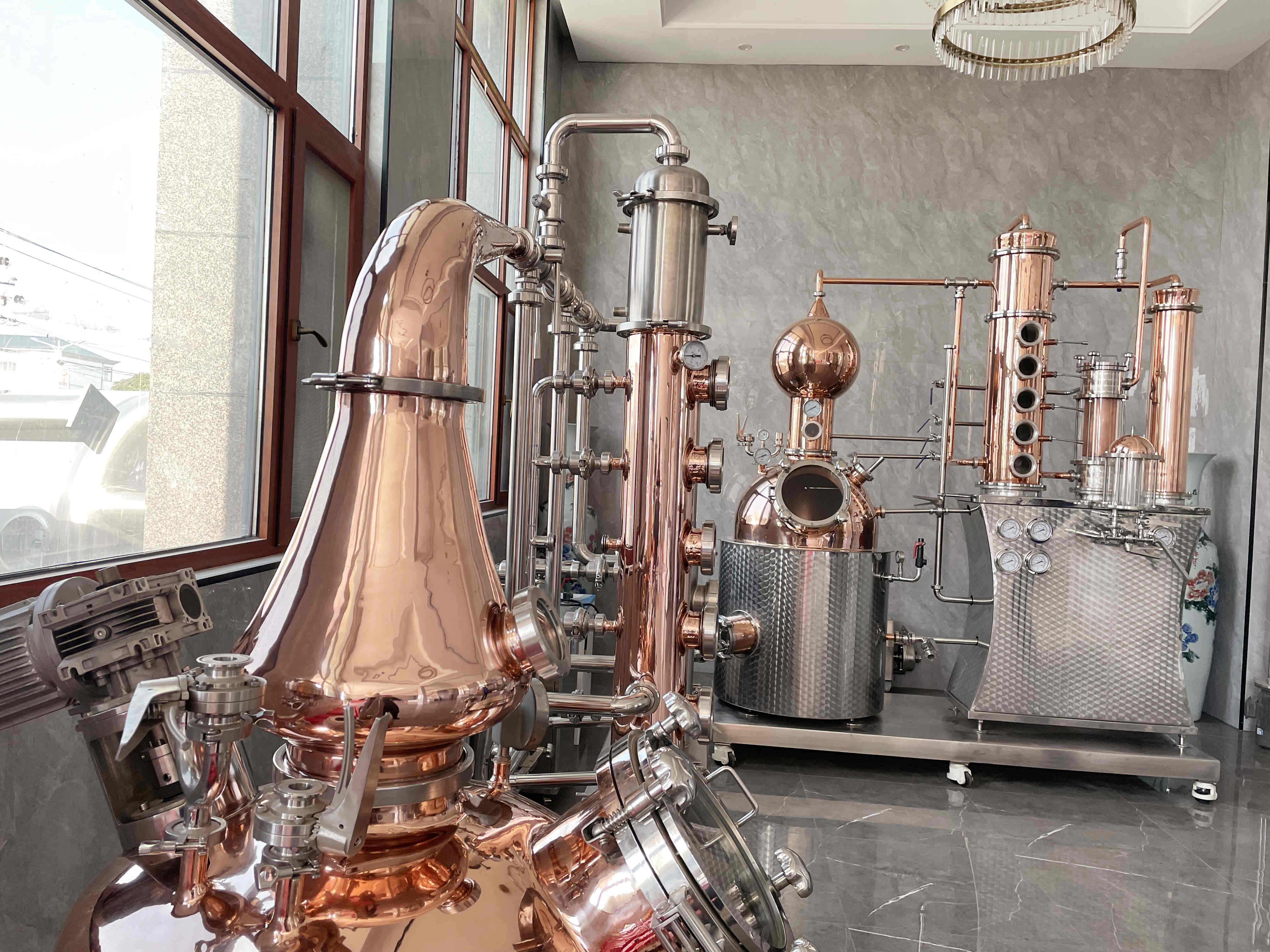 100L Multifunctional Distiller 100L Multifunctional Distiller