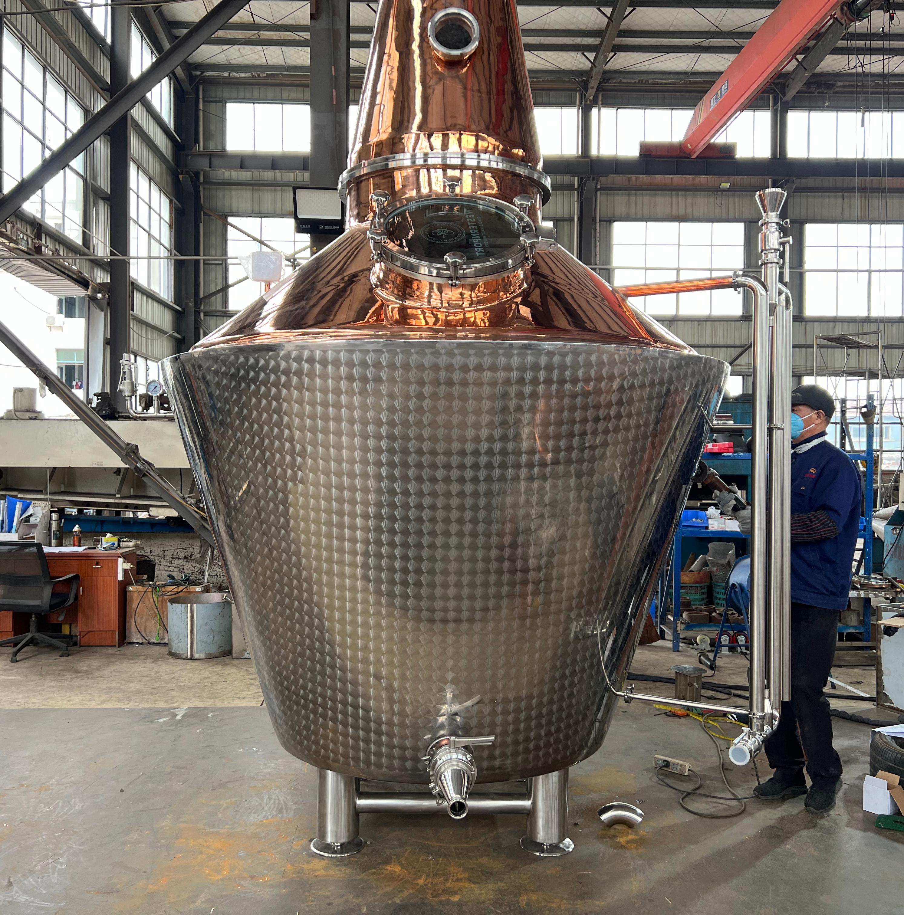 3200L Pot Still Whiskey Distiller 3200L Pot Still Whiskey Distiller
