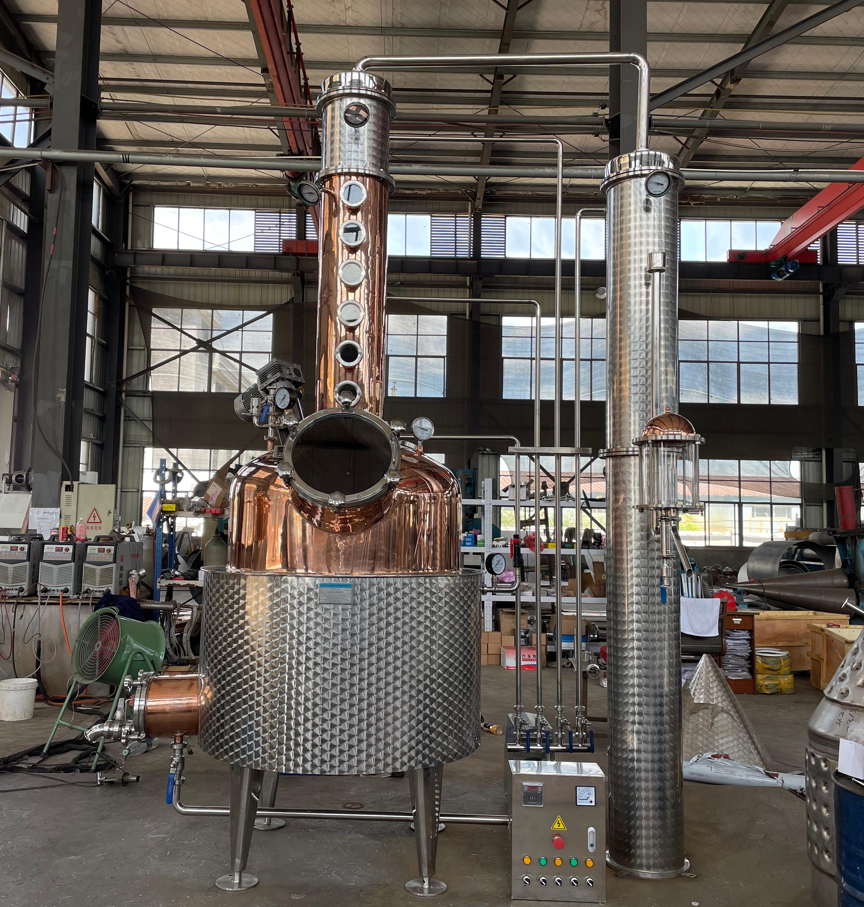 1000L Column Still for Whiskey Distillation 1000L Column Still for Whiskey Distillation